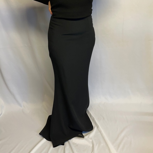 Alexander McQueen Full Length Skirt with Train - Picture 2 of 9